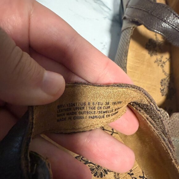 Taos Women 8.5 Bravo Mary Jane Flats Brown Leather Comfort Closed Toe Shoe - Picture 7 of 7